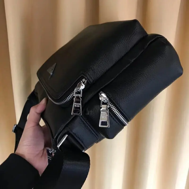 prada aaa homme mini sac a main s_11012323